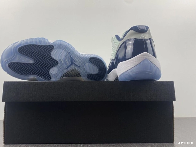 Jordan 11 Low Georgetown Retro 528895-007 Air 0925